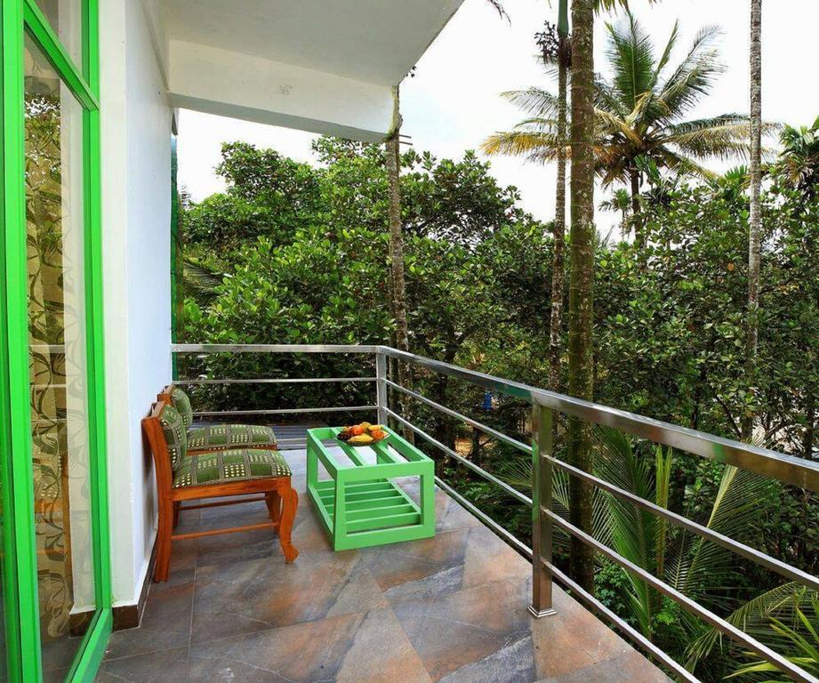 Thekkady Spice Valley Holiday Hotel テッカディ エクステリア 写真